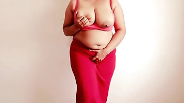 Huge Boobs - Beautiful Indian Big Boobs Riya Pissing, Masturbating - Mature.nl video