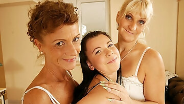 Three Old And Young Lesbians Have Great Fun - Mature.nl - Mature.nl video