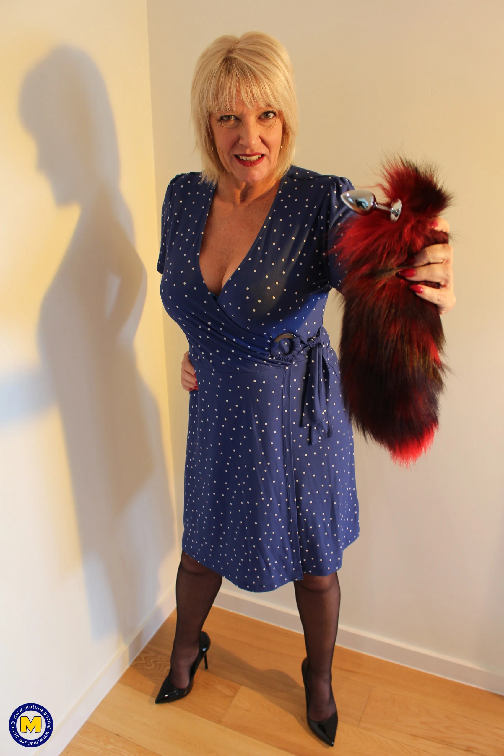 Mature picture gallery